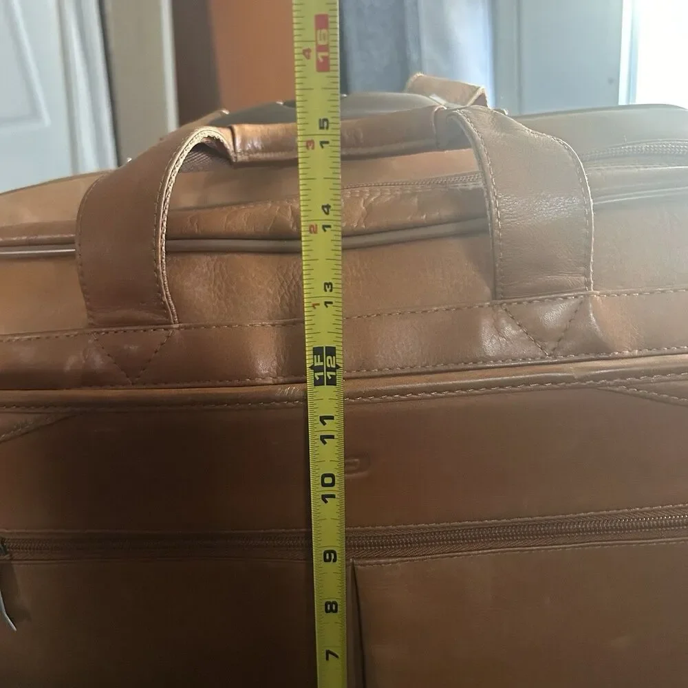 Solo New York Walker Brown Camel Leather Briefcase Laptop Rolling Travel Bag